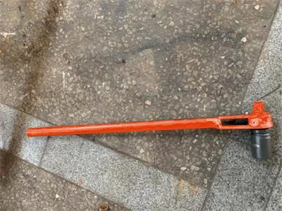 fish bolt spanner (2) fish bolt spanner (2)