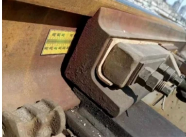 Analysis of the main diseases and causes in the operation of the rail switch