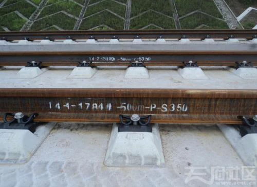 Standard of oil brush for switch sign
