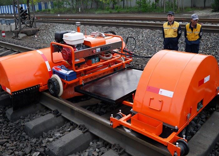 Cleaner Equipment~ Automatic Hydraulic Ballast Cleaner
