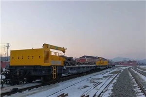 QPC-ⅠRAIL LIFTING CRANE special designed lorry crane completed with wagons