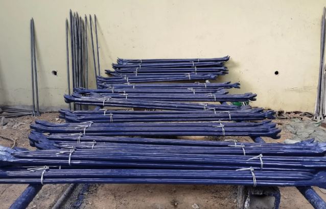 Tools - [special Railway] Crowbar, Solid Wrench, Nine (four) Foot Fork, Track Pick, Rake Pick, Etc