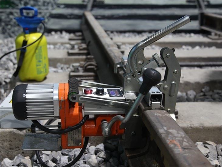 Battery Powered Railway Drilling Machine