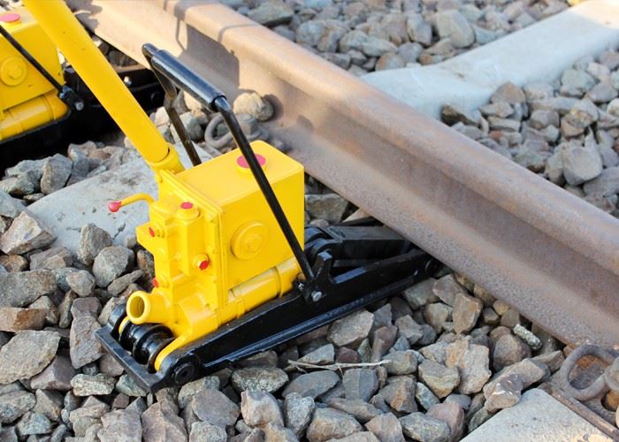 Portable Safe And Reliable Hydraulic Tie Spacer